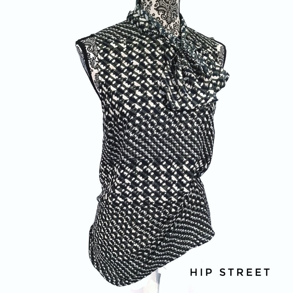WHO WHAT WHERE Sleeveless Houndstooth Print Neck Bow Silky Blouse Top L NWT
